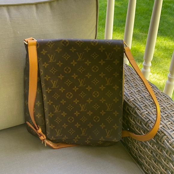 Louis Vuitton Handbags - Louis Vuitton Musette